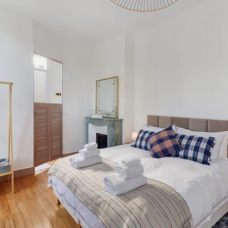Trois Cles 2 - 2 Bed Apartamento *