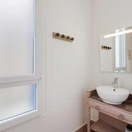 Trois Cles 2 - 2 Bed Apartamento